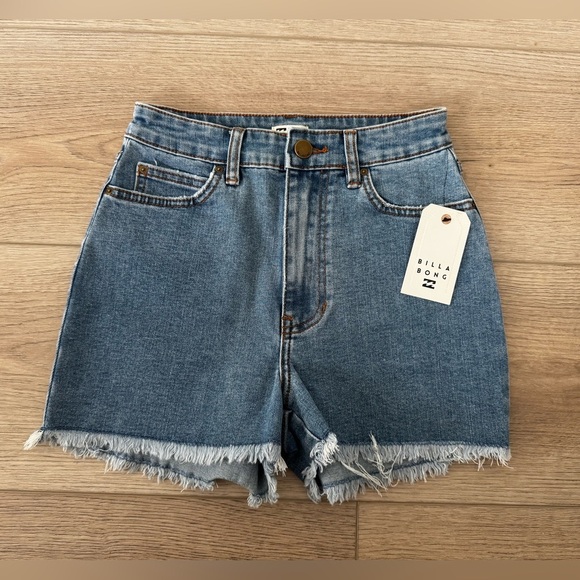 BILLABONG Blue Jean Shorts High-Waisted Frayed Hem 🩵🤍 - Picture 1 of 8